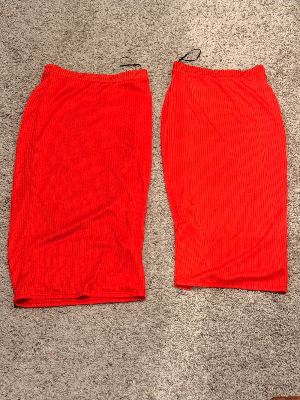 Blanc 2 BUNDLE Slim Fit‎ Red Ribbed Pencil Skirt